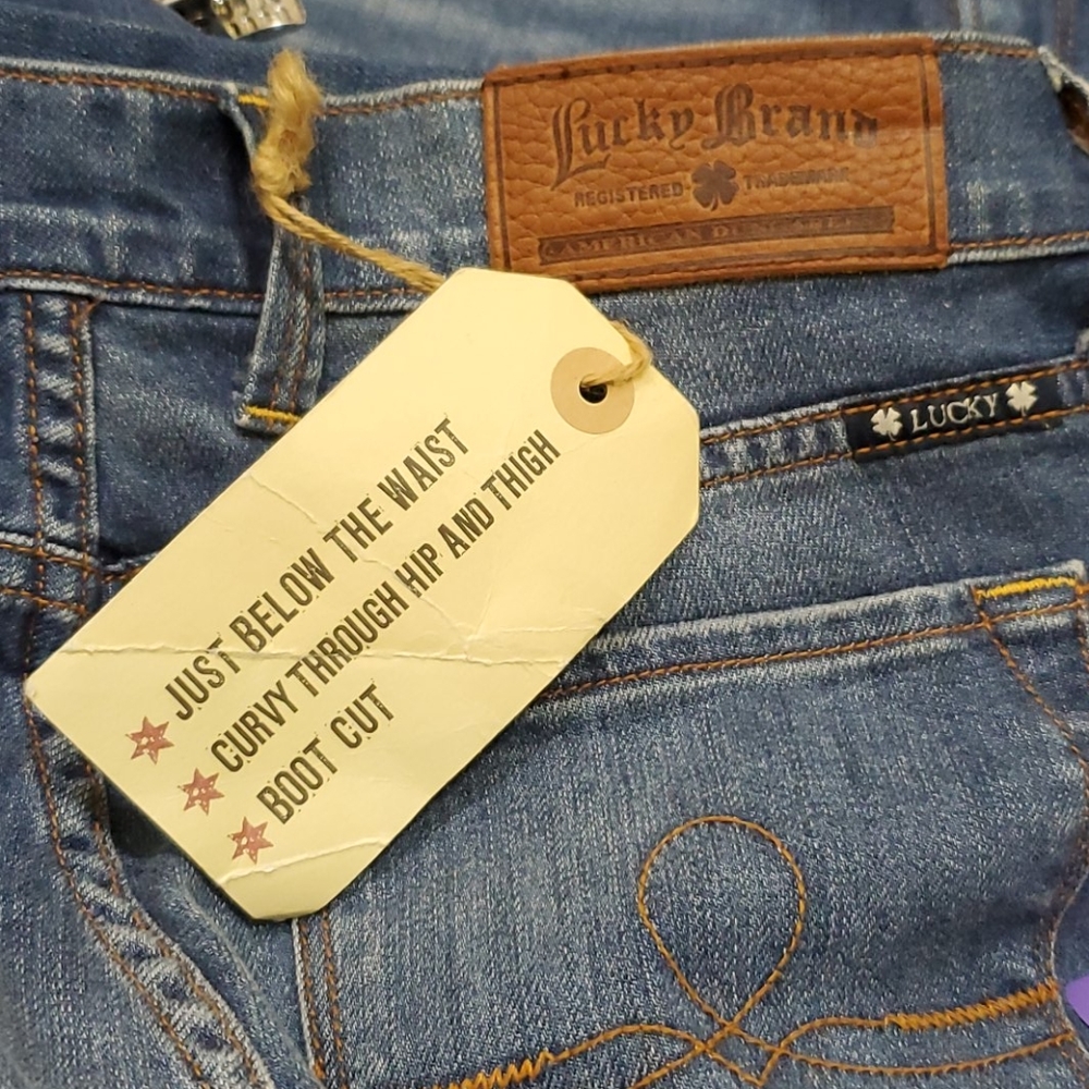 Lucky Brand Sofia Boot Cut Jean NWT - Picture 5 of 5